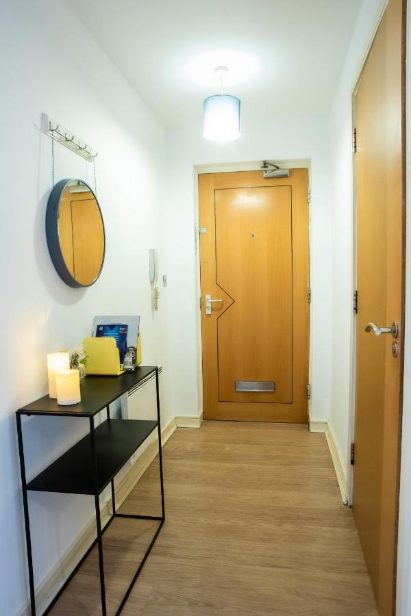 Newly Furnished Appartment Near Train Station Wolverhampton Luaran gambar
